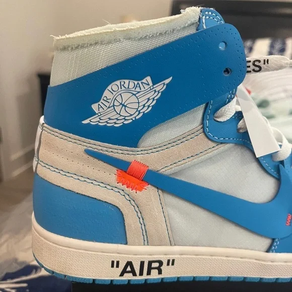 Off White UNC 1’s size 10.5. PREOWNED. IN EXCELLENT CONDITION! - Picture 3 of 12